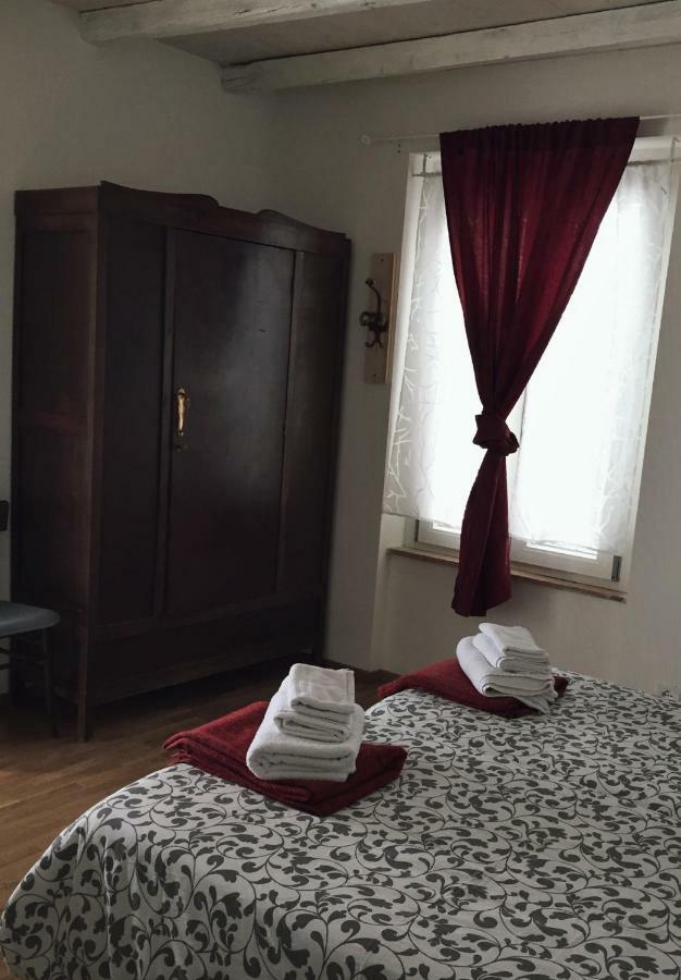 Bed and Breakfast Casa del Nespolo Pilzone Exterior foto